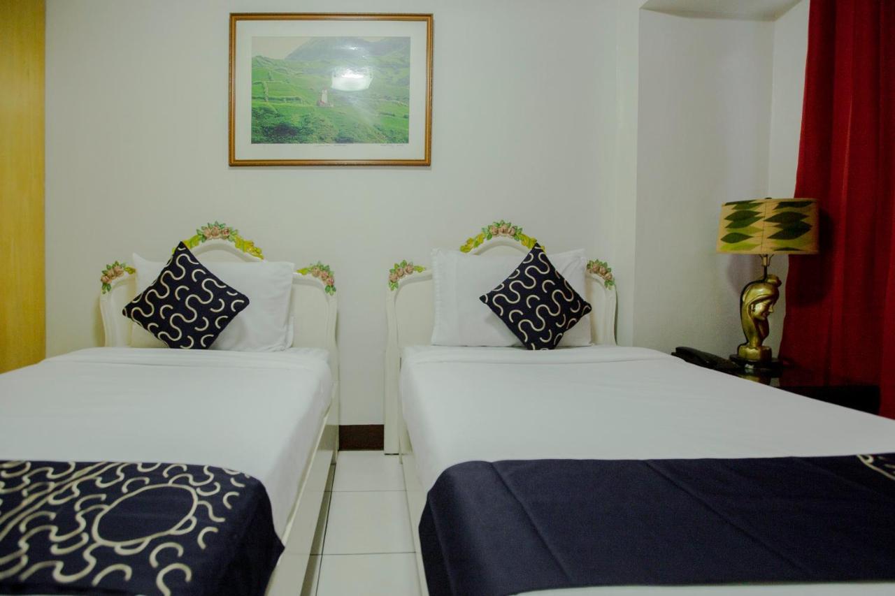 Newgrange Condotel Quezon City Exterior foto